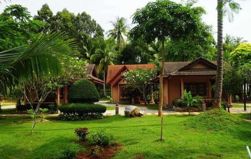 Alongkot Beach Resort Khanom Exteriér fotografie