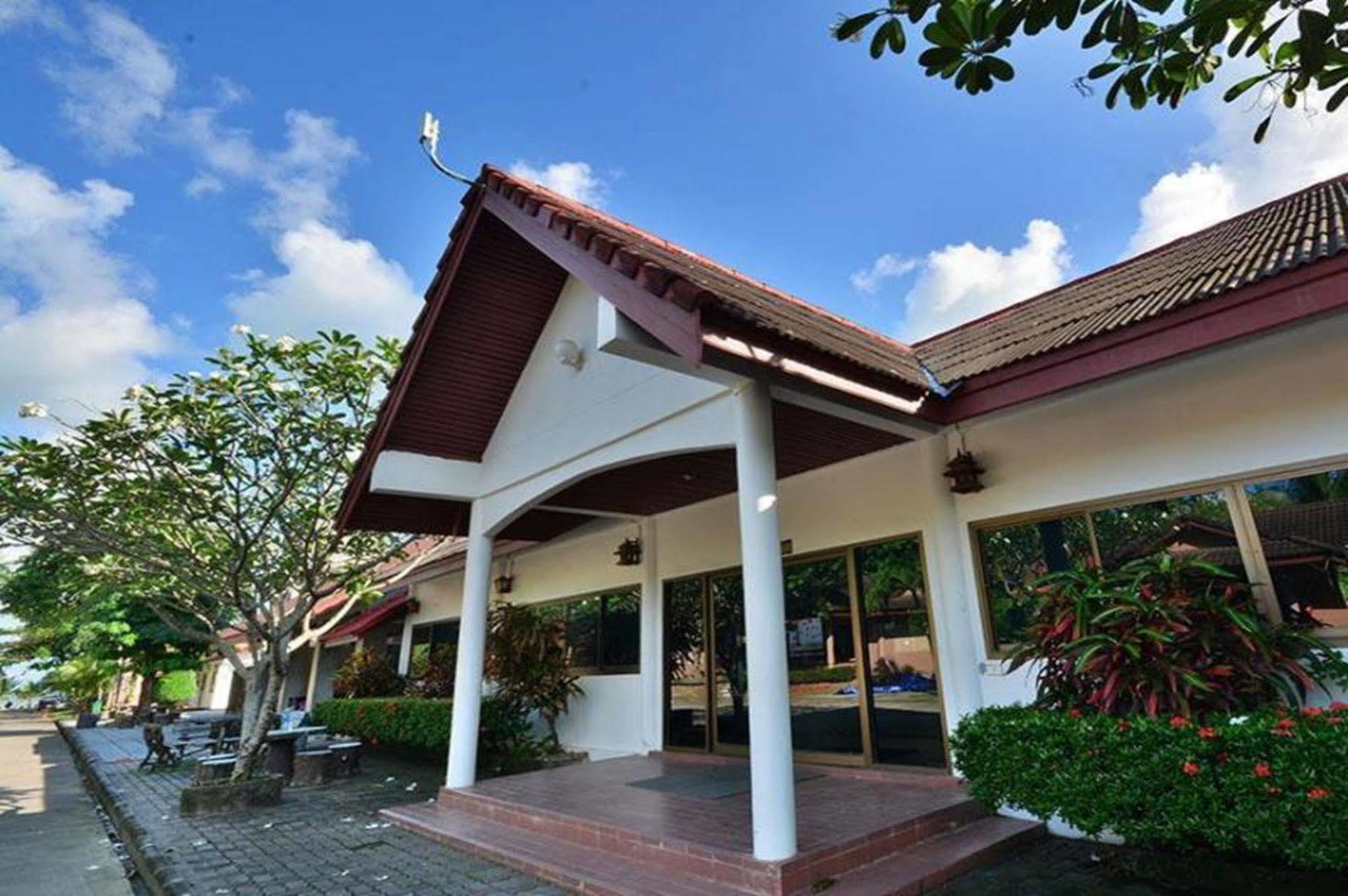 Alongkot Beach Resort Khanom Exteriér fotografie